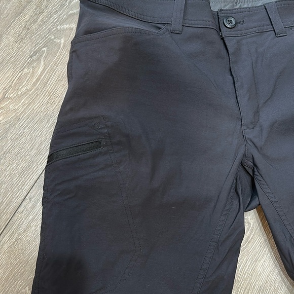 Eddie Bauer Gray Chinos Relaxed Fit - Picture 5 of 11